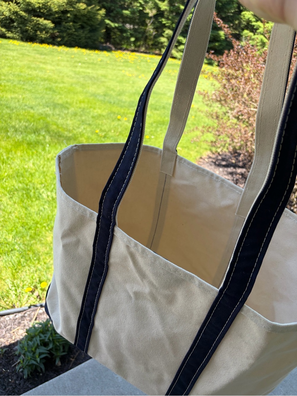 LLbean made in USA boat and tote navy cream large tote bag with long handles - Picture 3 of 13